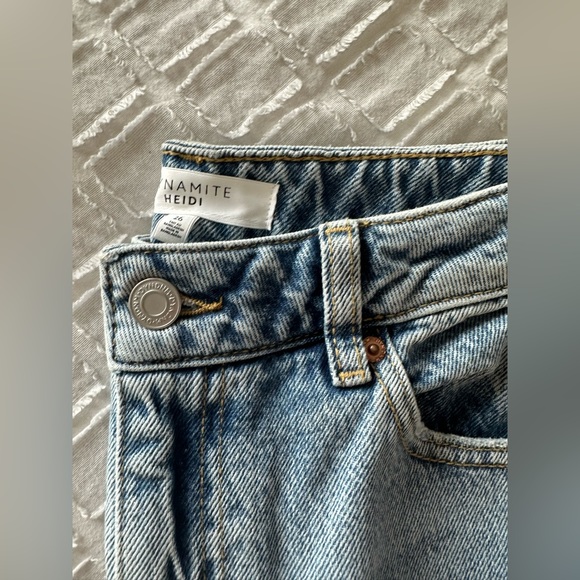 Jeans - Picture 2 of 4